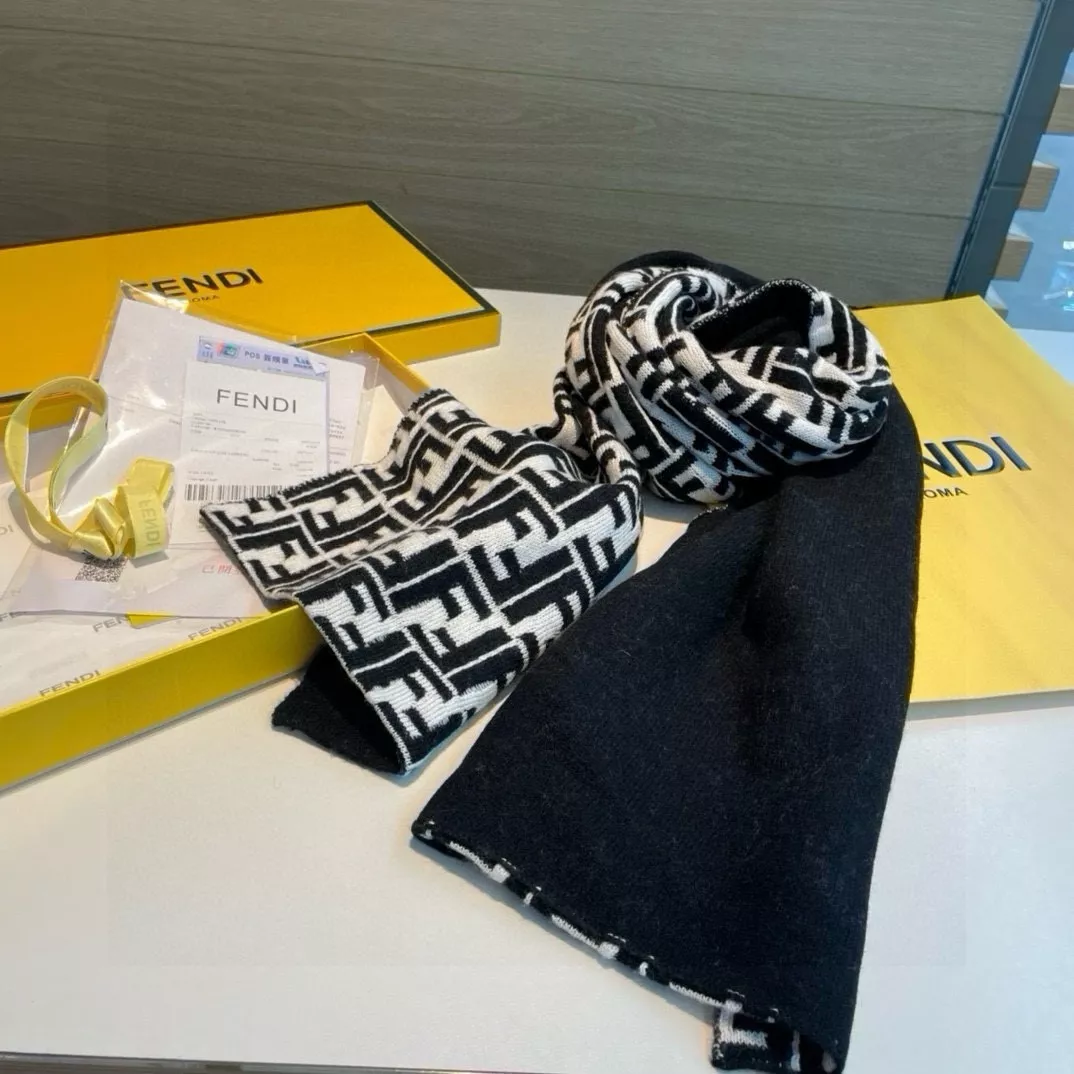 Comfortable 4693 Fendi Scarf For Women