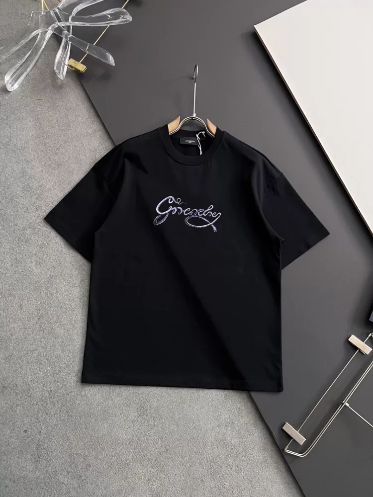Comfortable 475 Givenchy T-Shirts Short Sleeved For Unisex