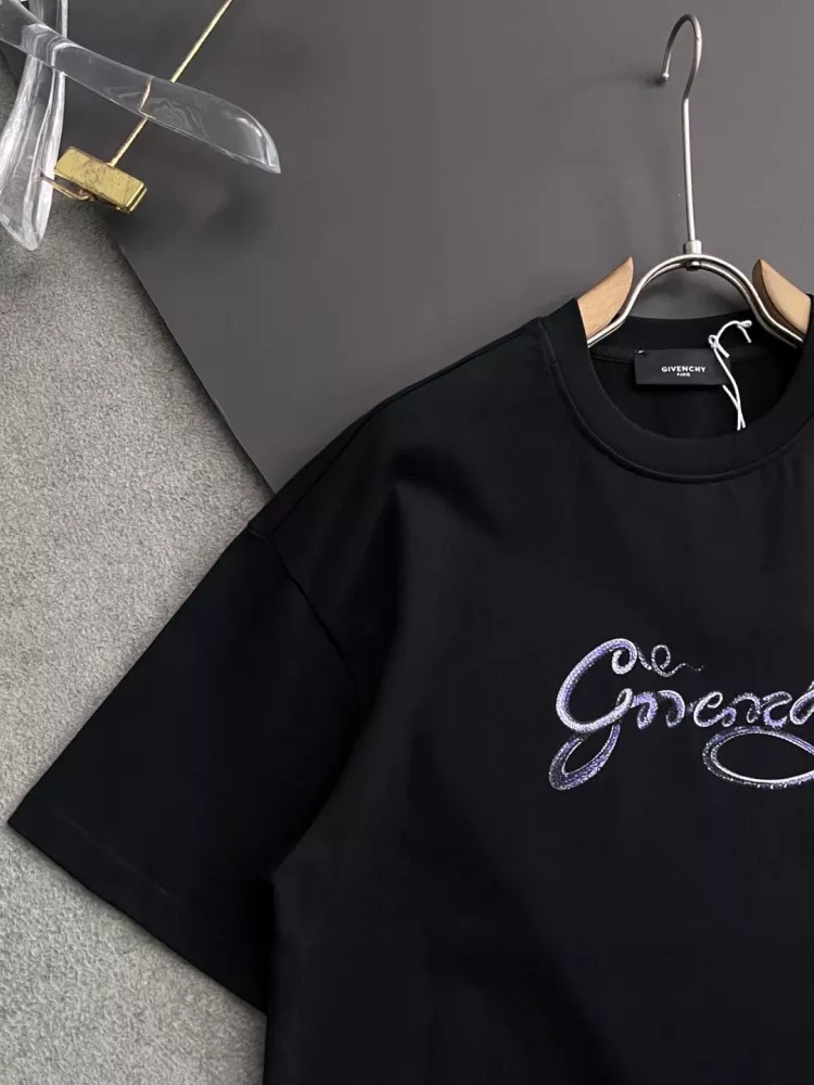 Comfortable 475 Givenchy T-Shirts Short Sleeved For Unisex