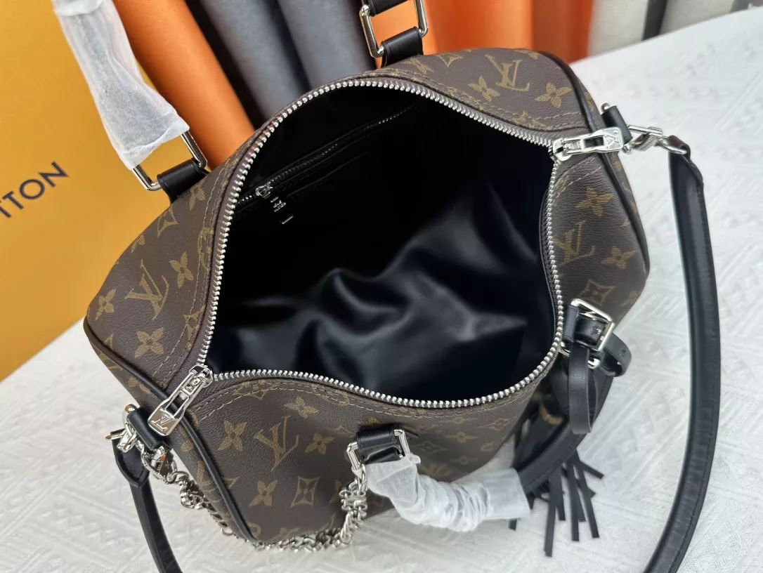 Comfortable 4825 Louis Vuitton AAA Quality Handbags For Women