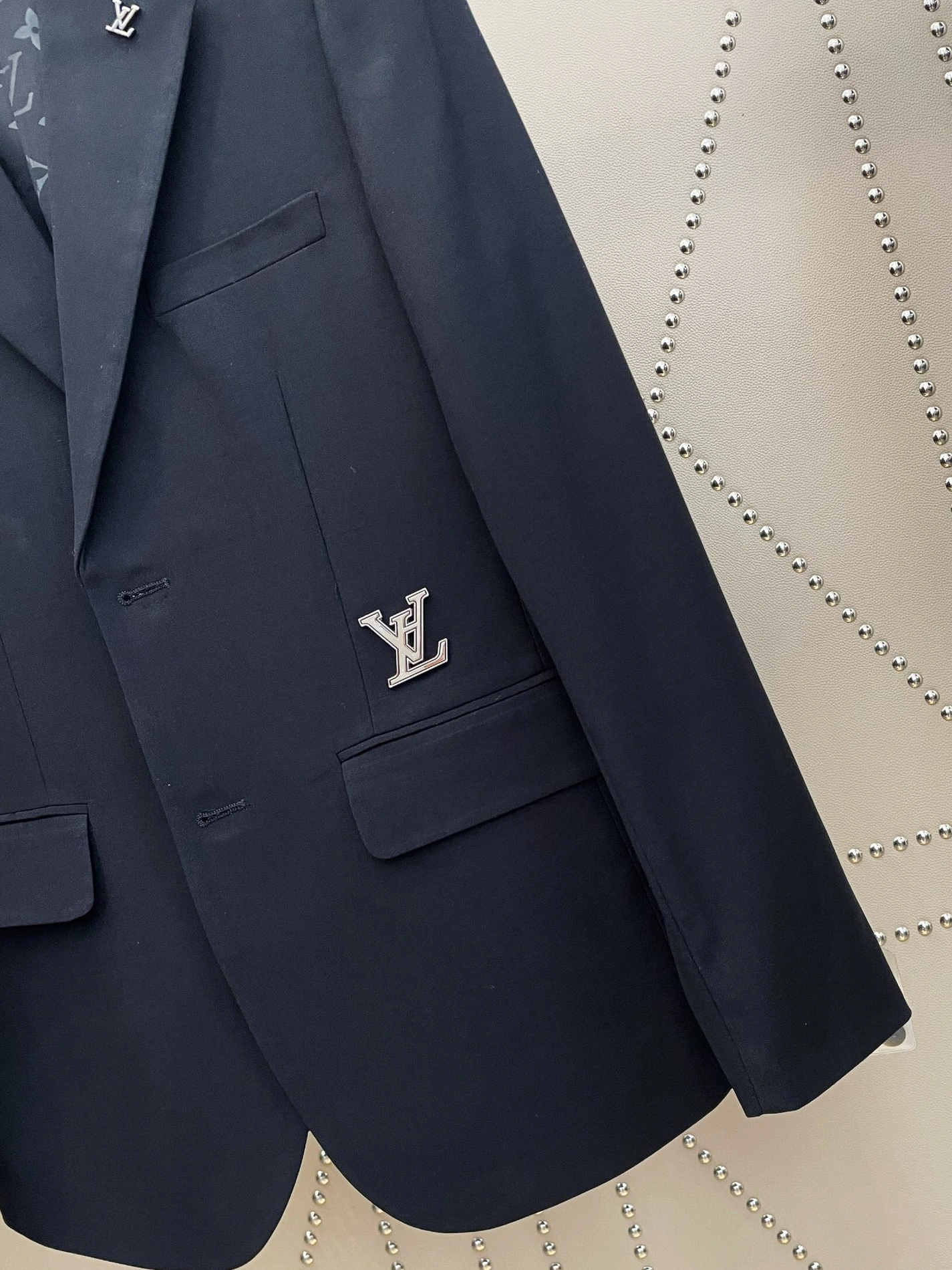 Comfortable 506 Louis Vuitton LV Jackets Long Sleeved For Men