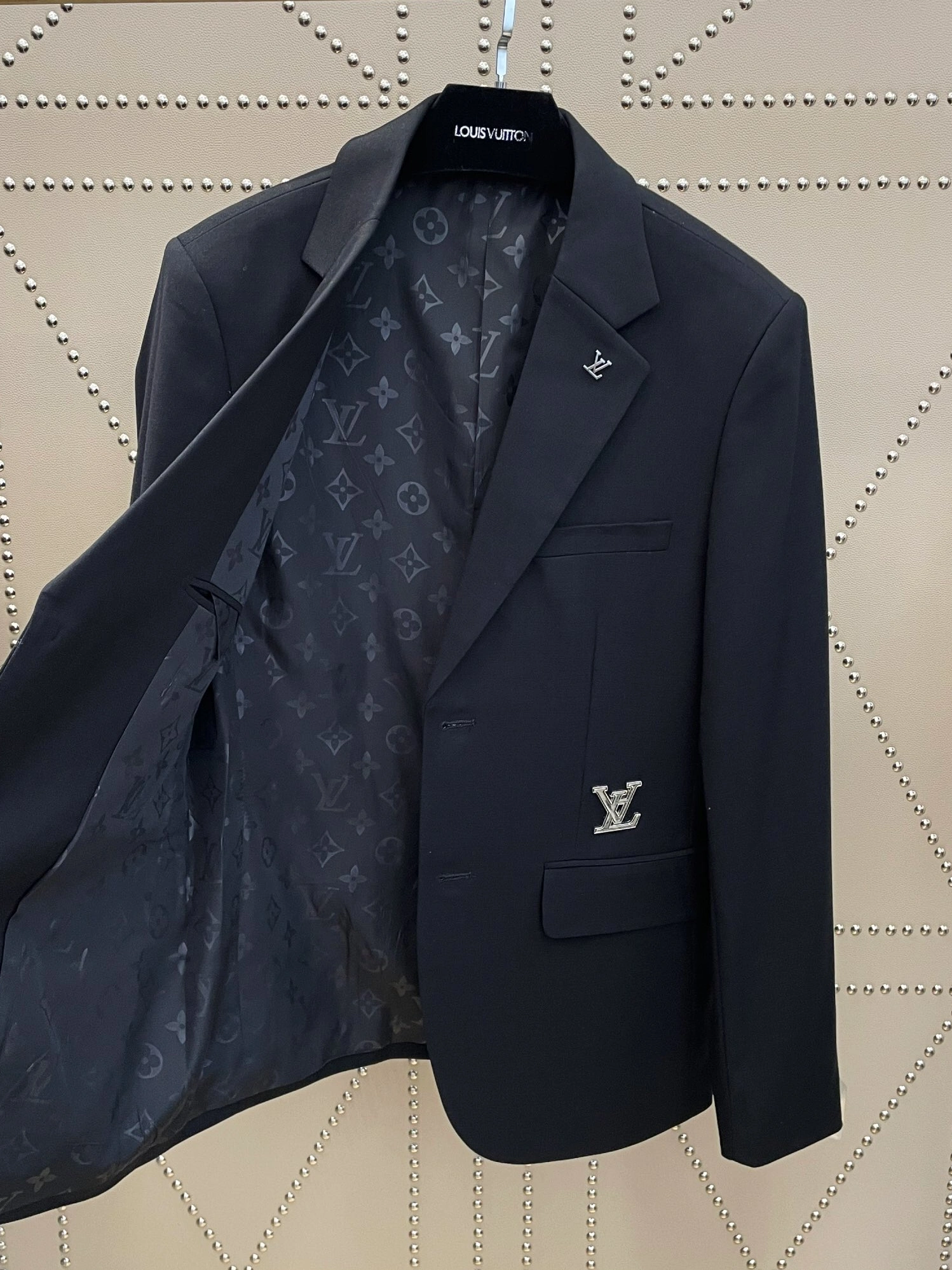 Comfortable 506 Louis Vuitton LV Jackets Long Sleeved For Men