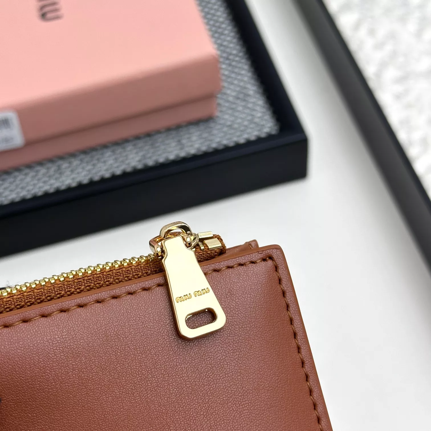 Comfortable 5084 MIU MIU Wallets