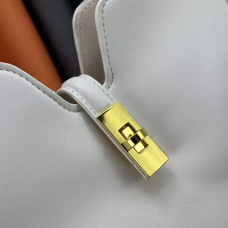 Comfortable 509 Louis Vuitton AAA Quality Messenger Bags For Women