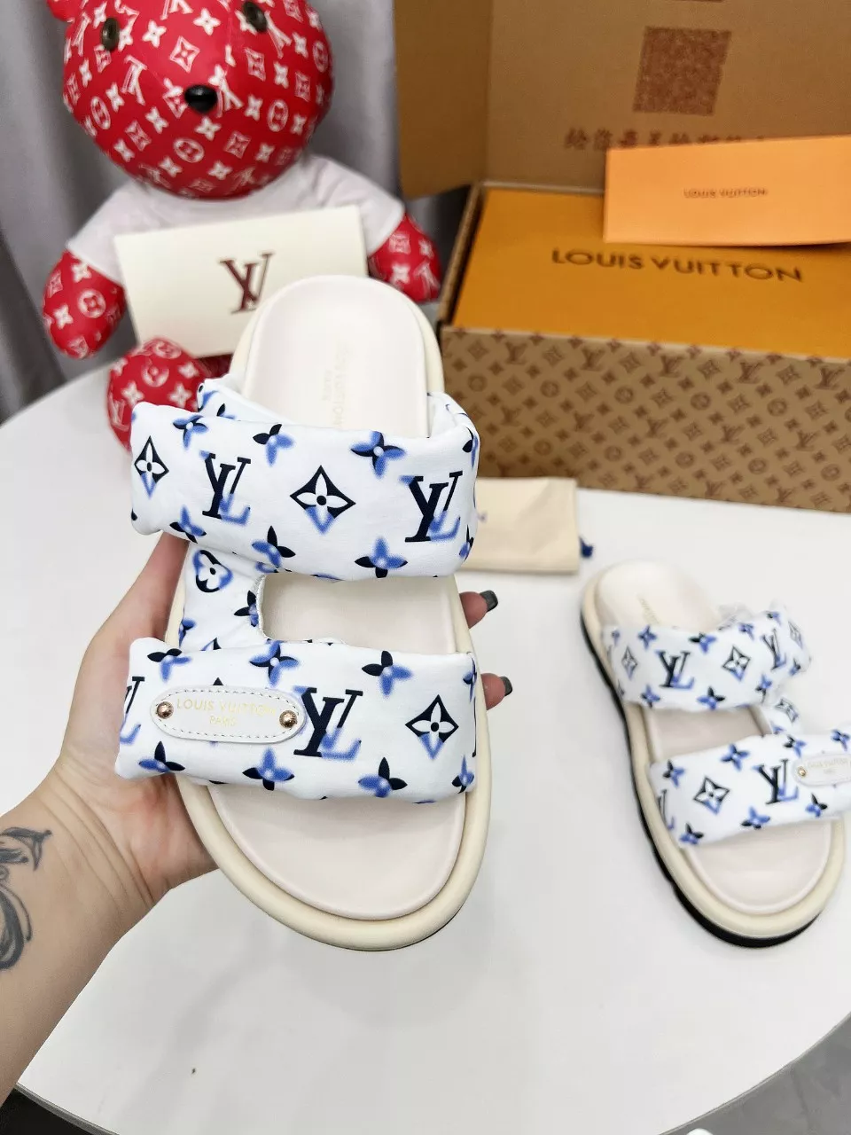 Comfortable 5153 Louis Vuitton Slippers For Women