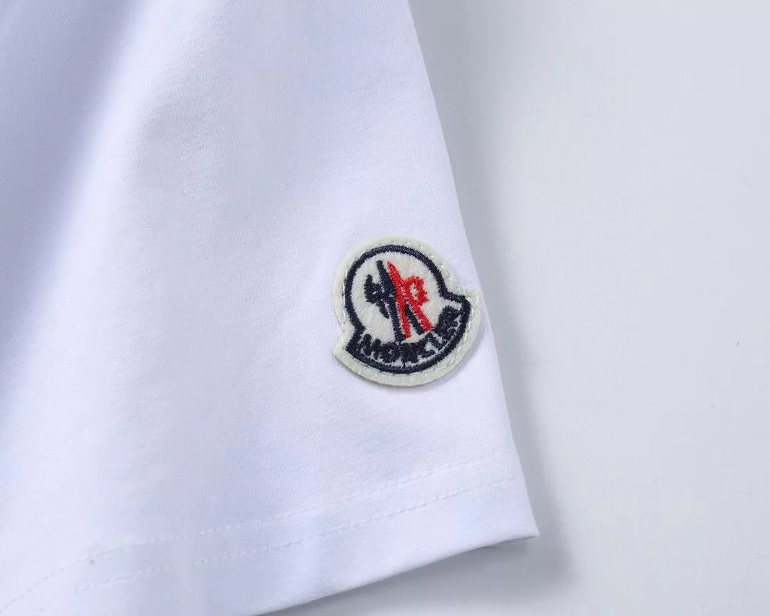 Comfortable 5157 Moncler T-Shirts Short Sleeved For Men