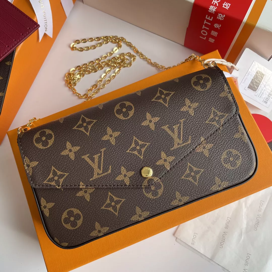 Comfortable 519 Louis Vuitton AAA Quality Wallets For Women