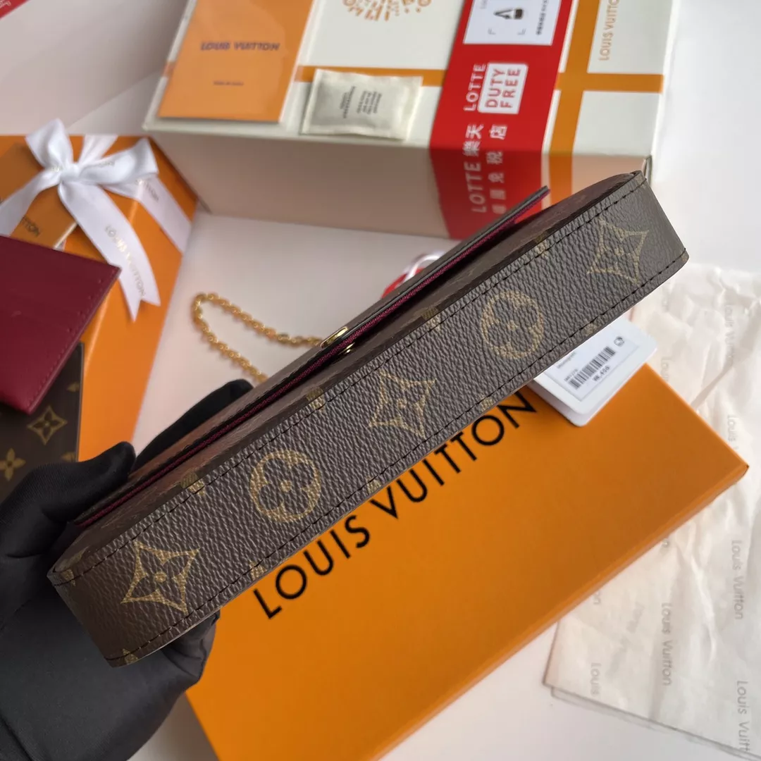Comfortable 519 Louis Vuitton AAA Quality Wallets For Women