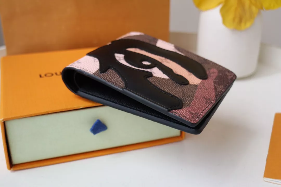 Comfortable 5196 Louis Vuitton LV Wallets