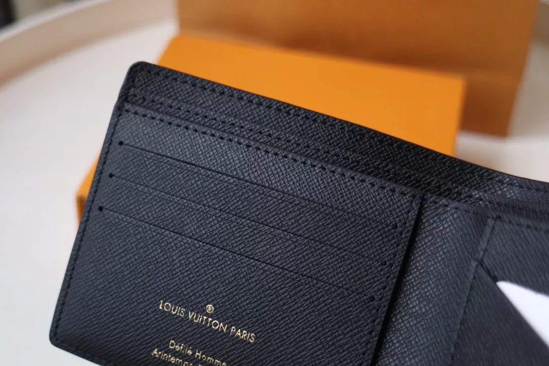 Comfortable 5196 Louis Vuitton LV Wallets