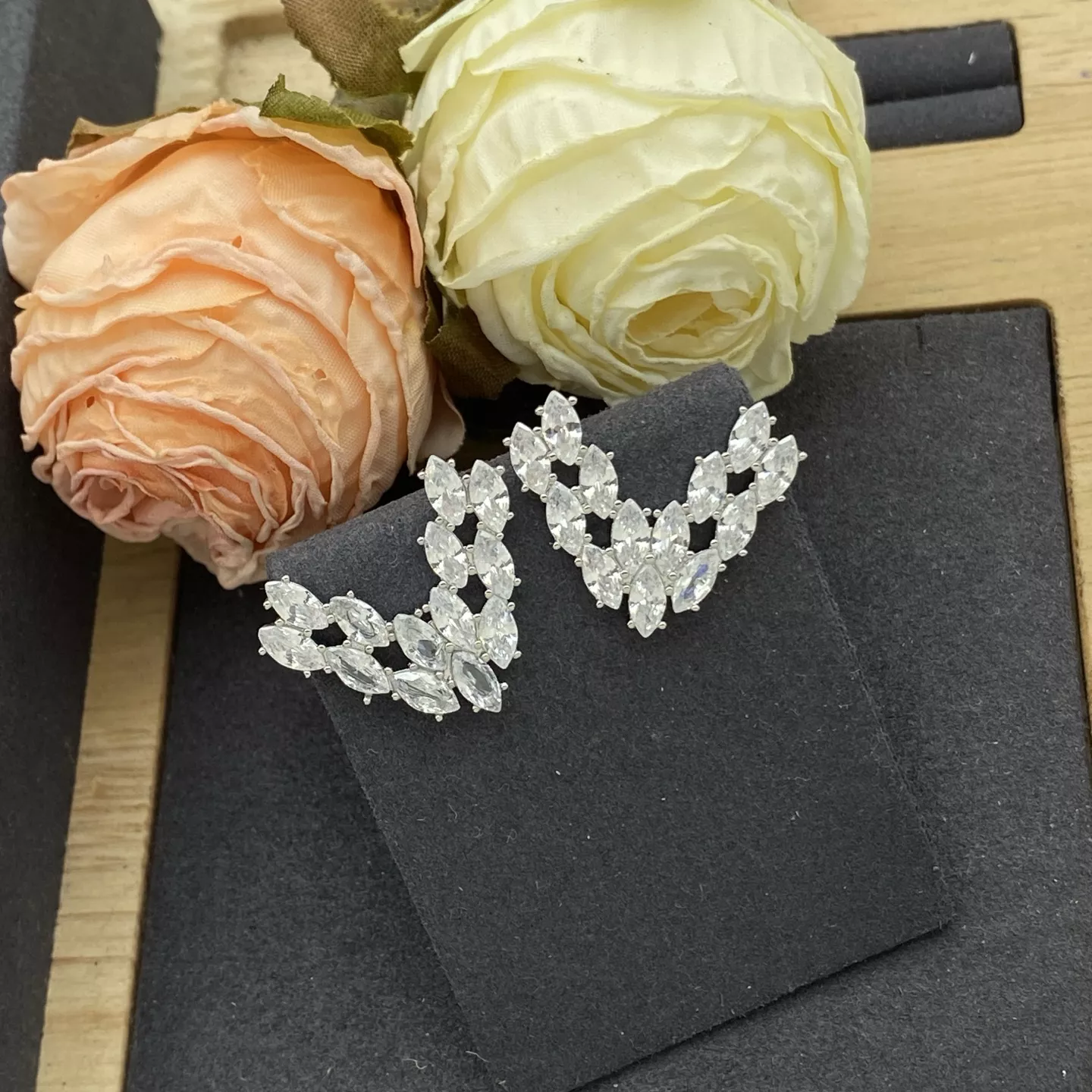 Comfortable 5238 Valentino Earrings For Women