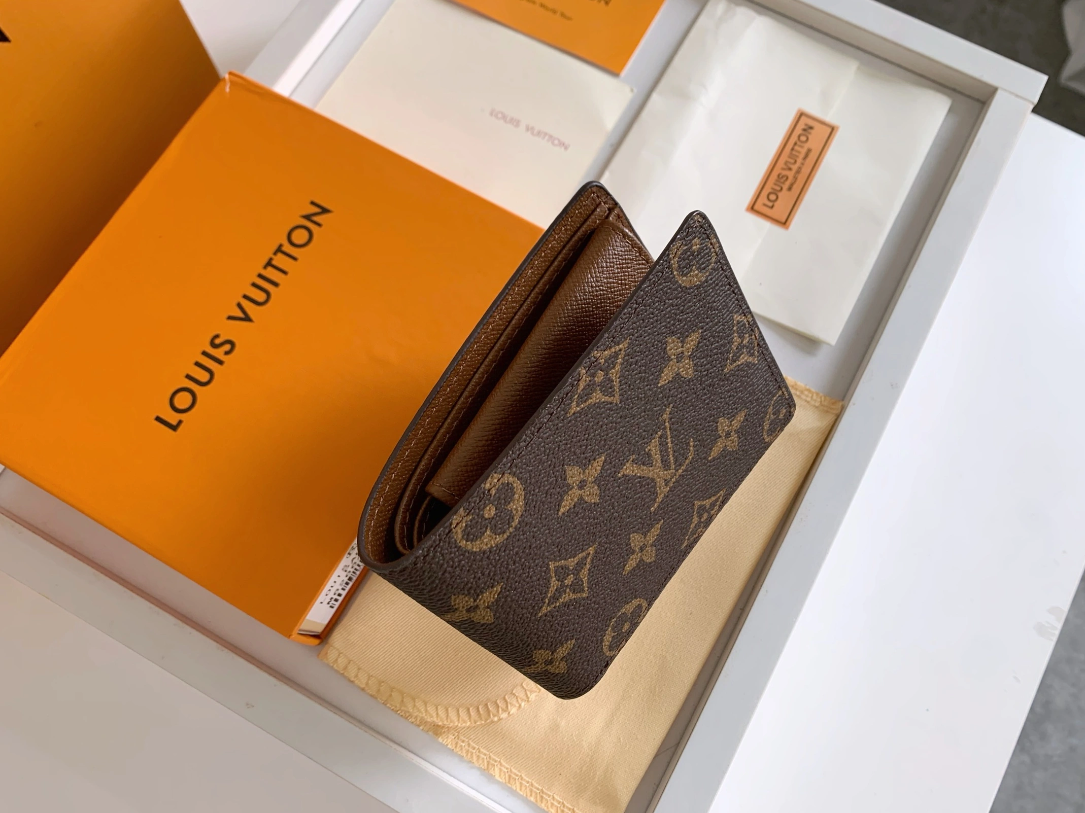 Comfortable 5268 Louis Vuitton LV Wallets For Unisex