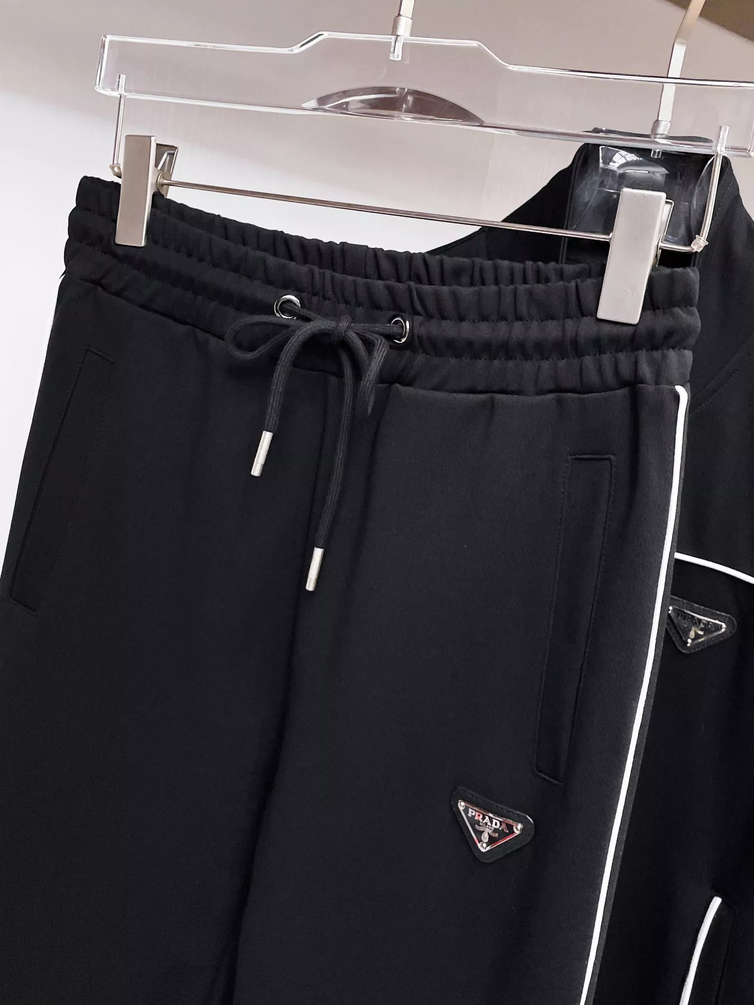 Comfortable 5421 Prada Tracksuits Long Sleeved For Men