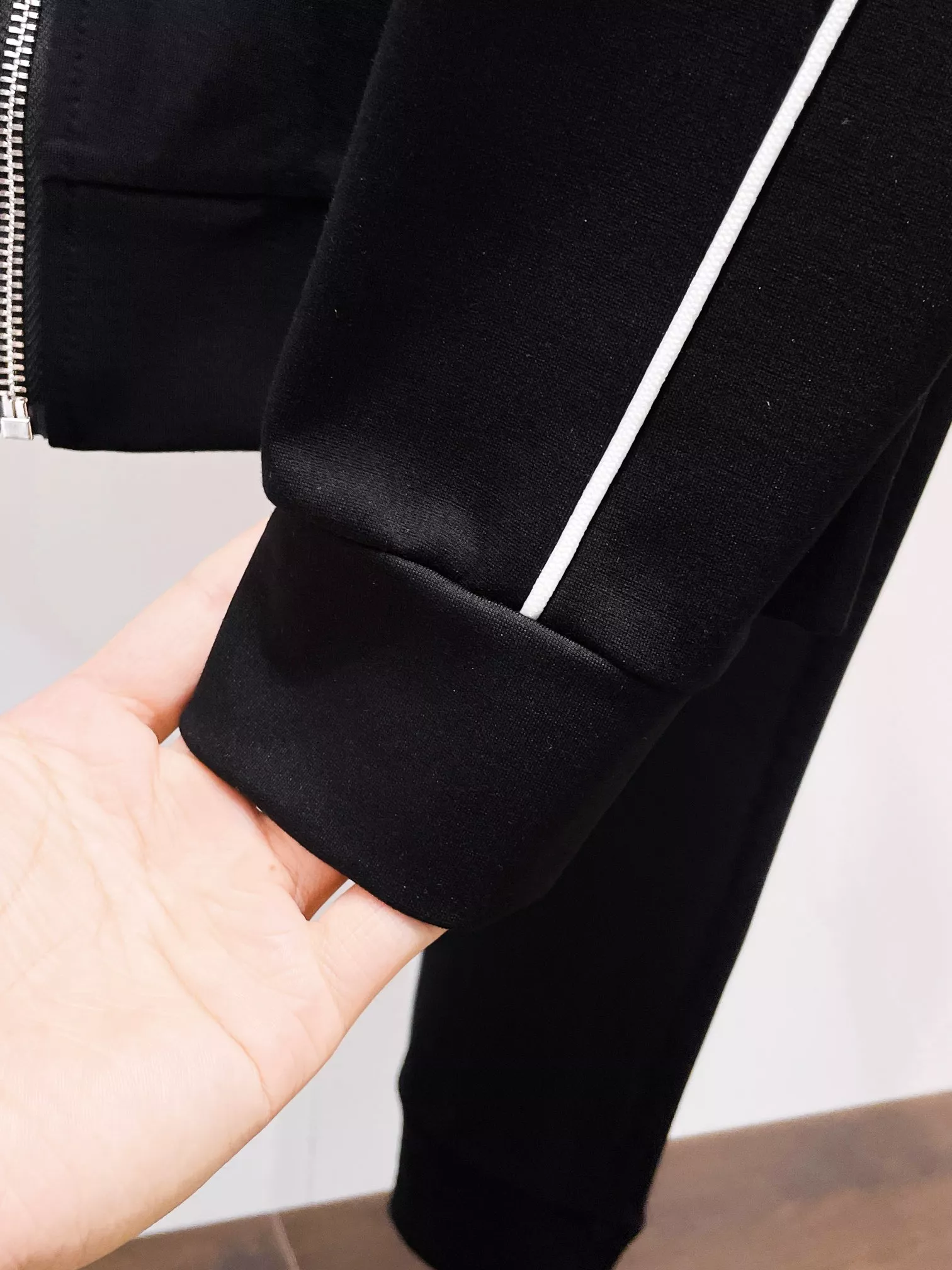Comfortable 5421 Prada Tracksuits Long Sleeved For Men