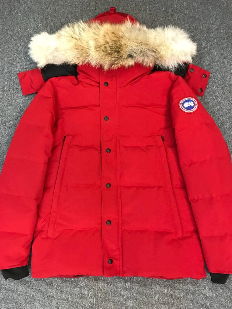 Comfortable 5494 Canada Goose Down Feather Coat Long Sleeved For Unisex