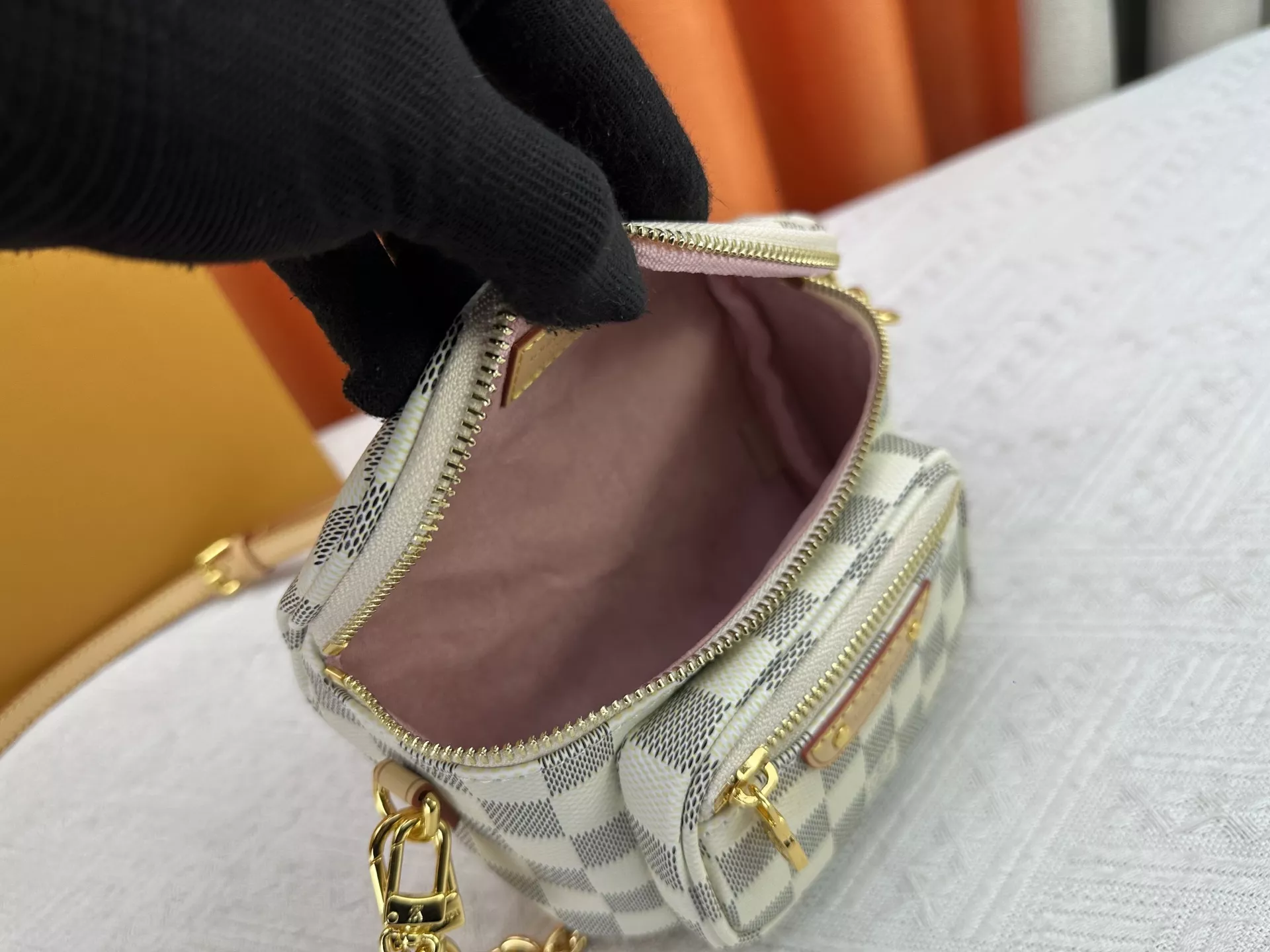 Comfortable 551 Louis Vuitton AAA Quality Messenger Bags For Women