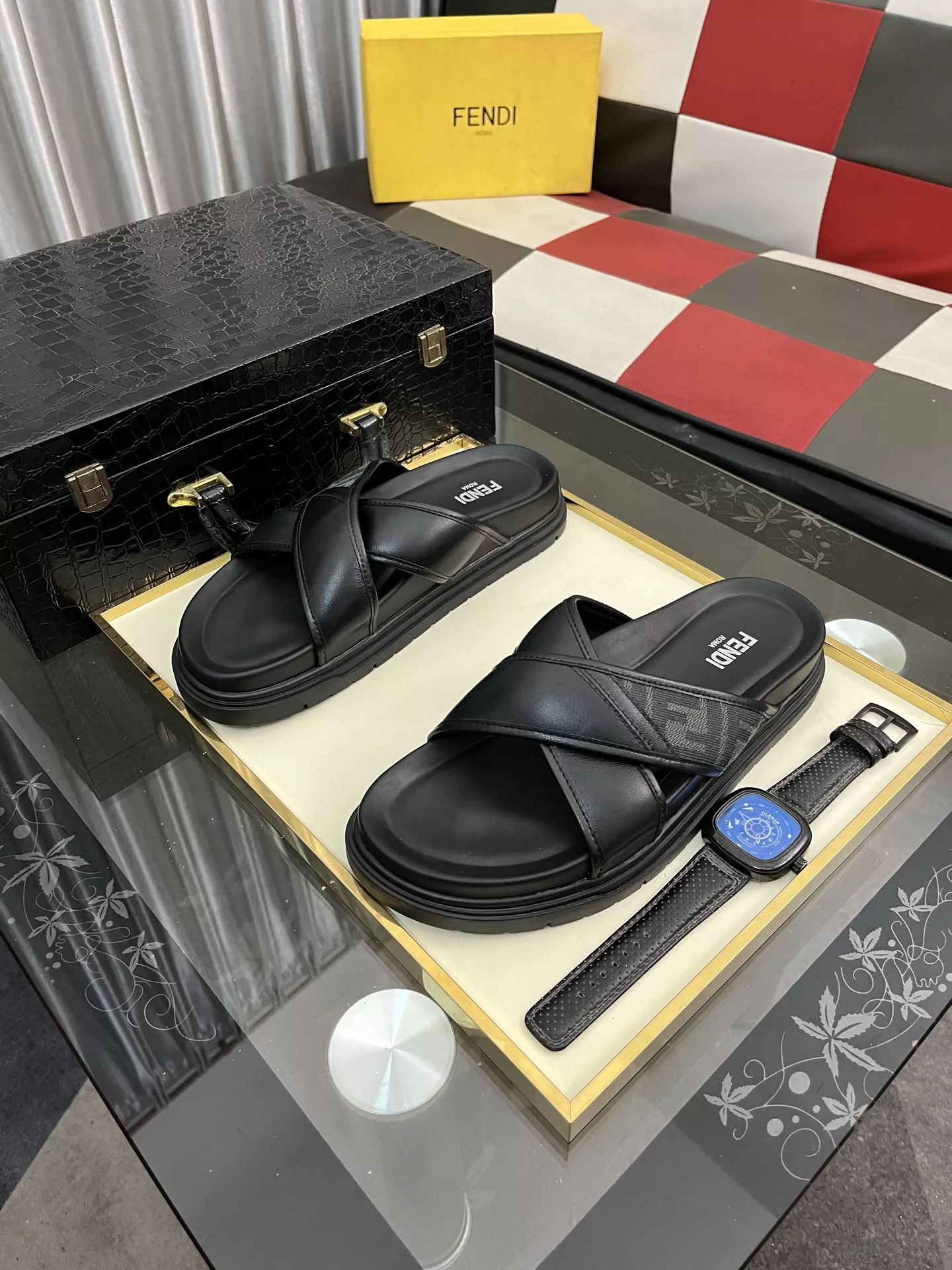 Comfortable 5522 Fendi Slippers For Men