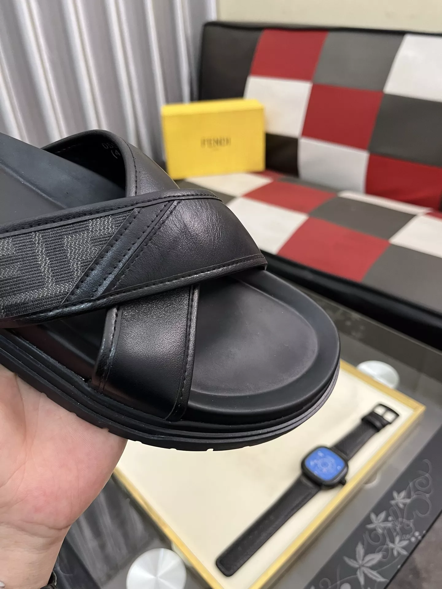 Comfortable 5522 Fendi Slippers For Men