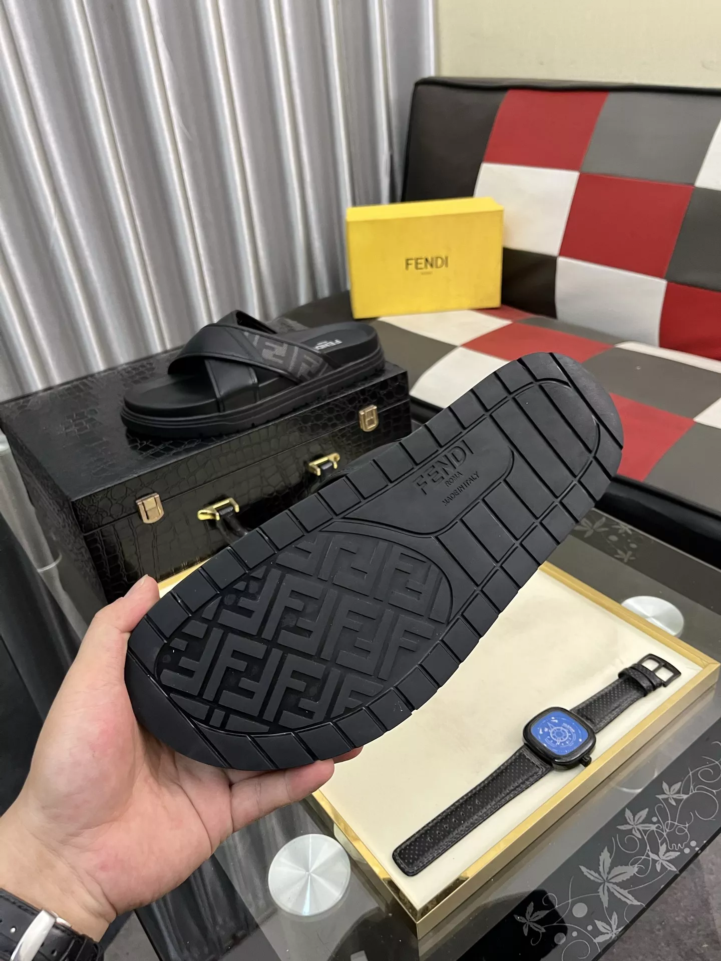 Comfortable 5522 Fendi Slippers For Men