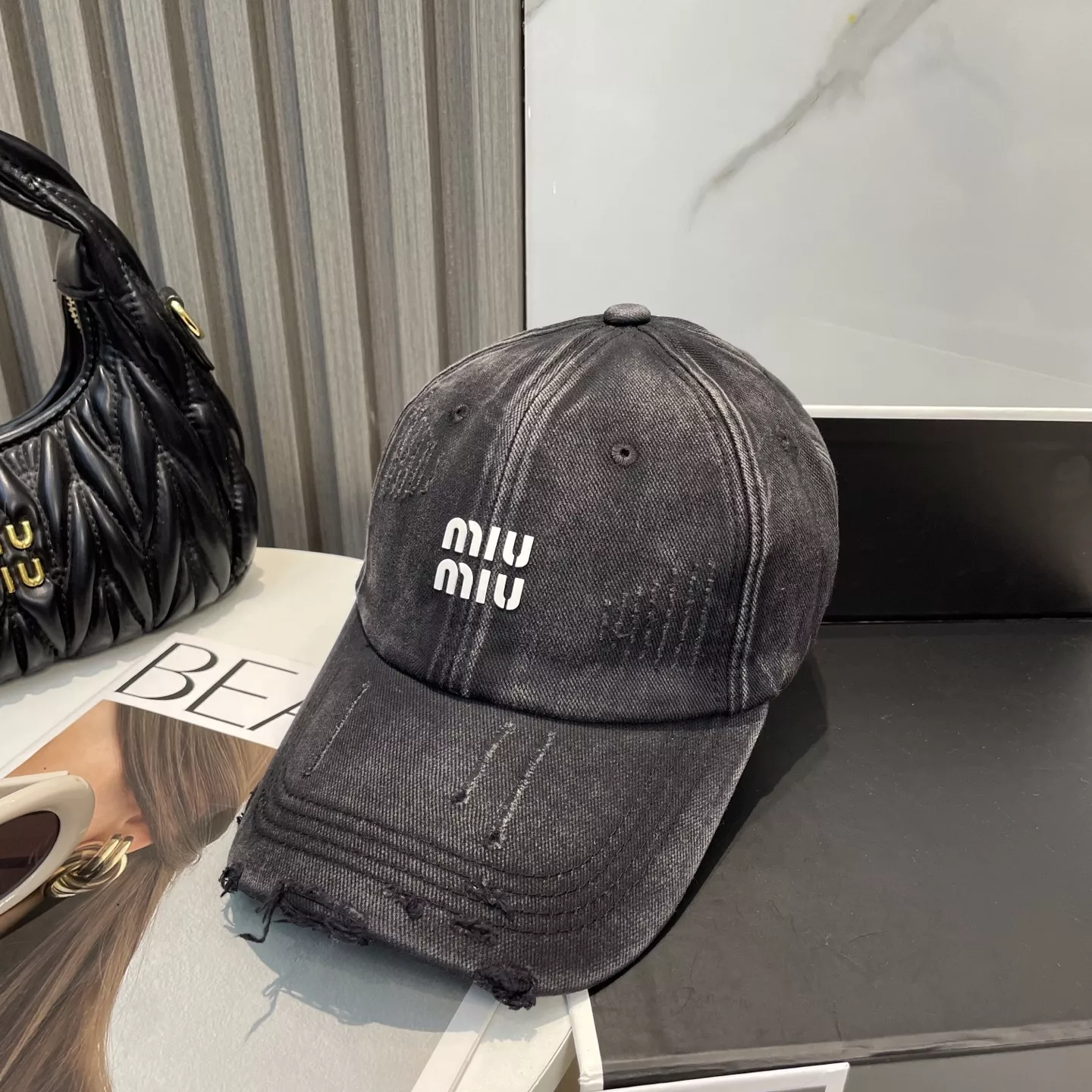 Comfortable 5563 MIU MIU Caps