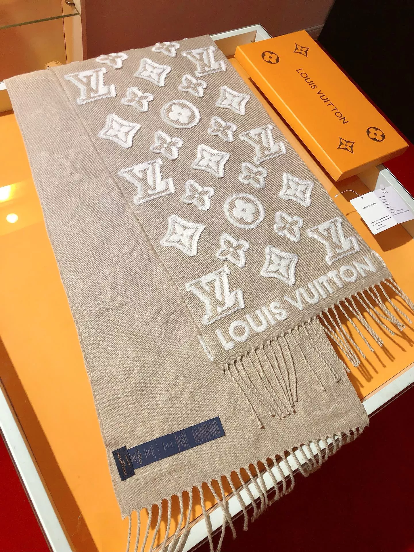 Comfortable 557 Louis Vuitton Scarf For Women