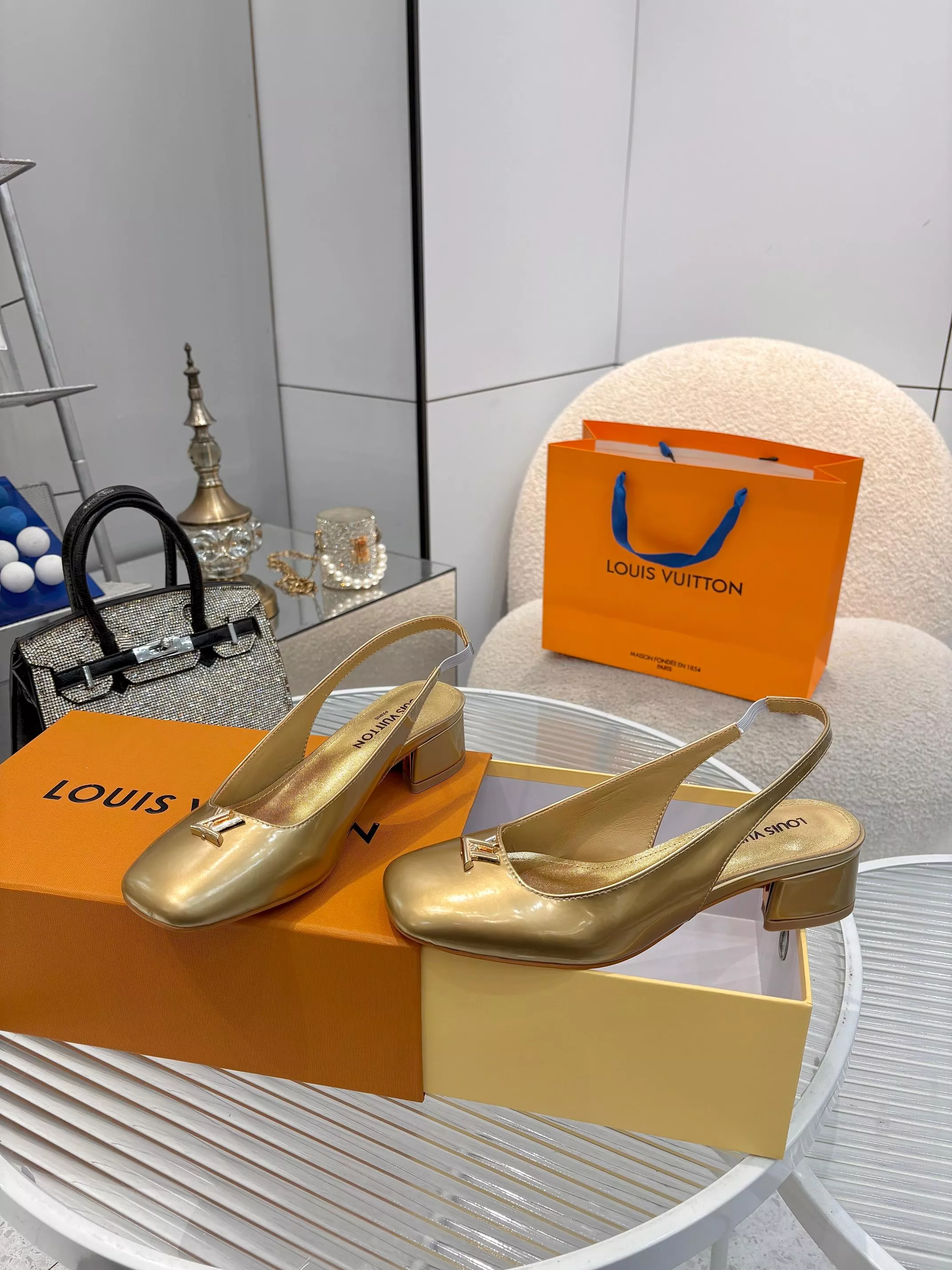 Comfortable 5612 Louis Vuitton Sandal For Women