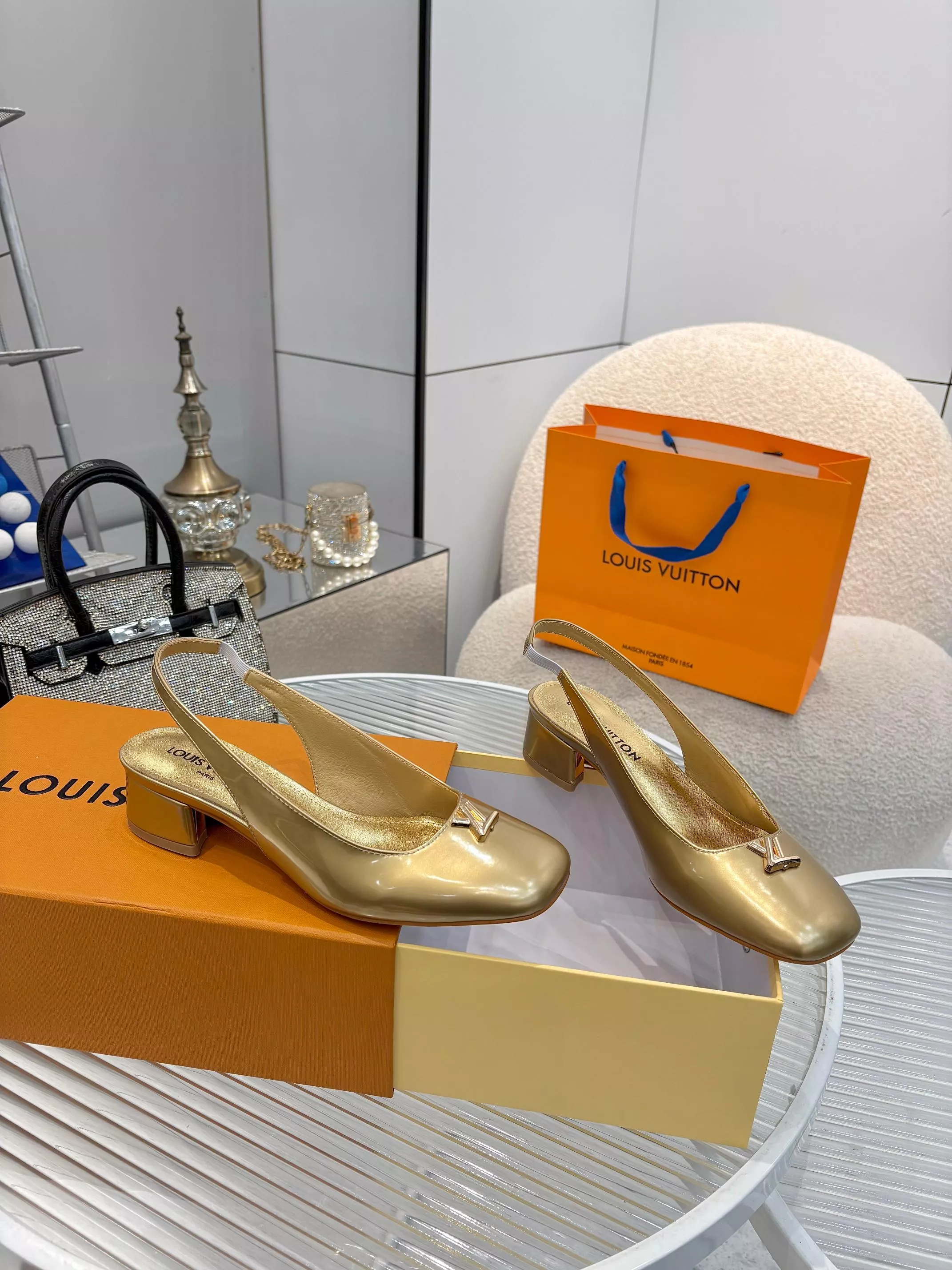 Comfortable 5612 Louis Vuitton Sandal For Women