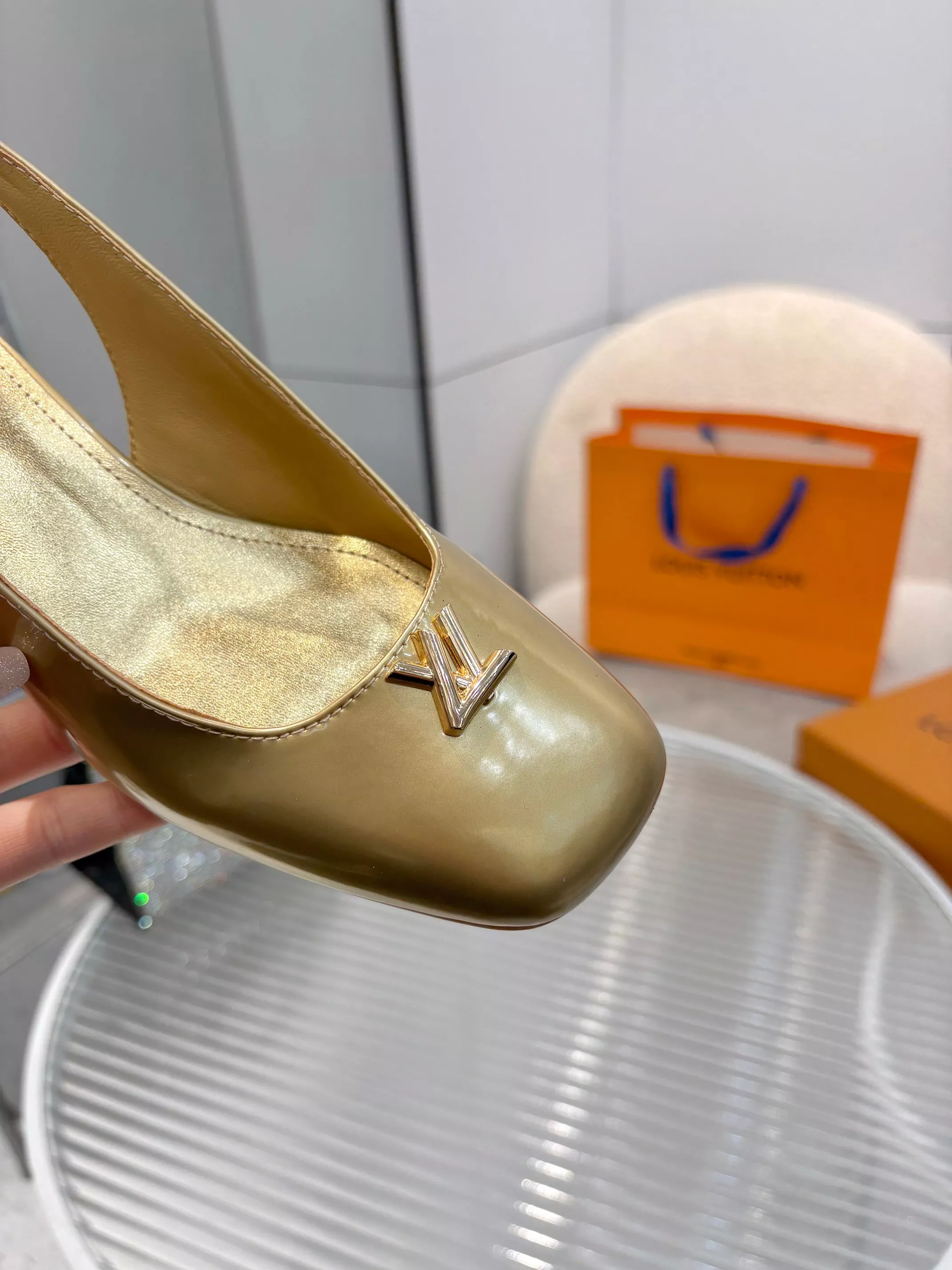 Comfortable 5612 Louis Vuitton Sandal For Women