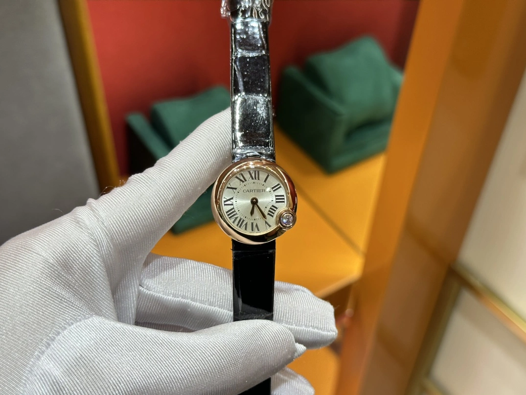 Comfortable 5615 Cartier AAA Quality Watches