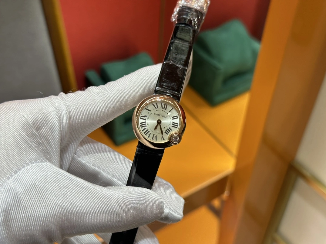 Comfortable 5615 Cartier AAA Quality Watches
