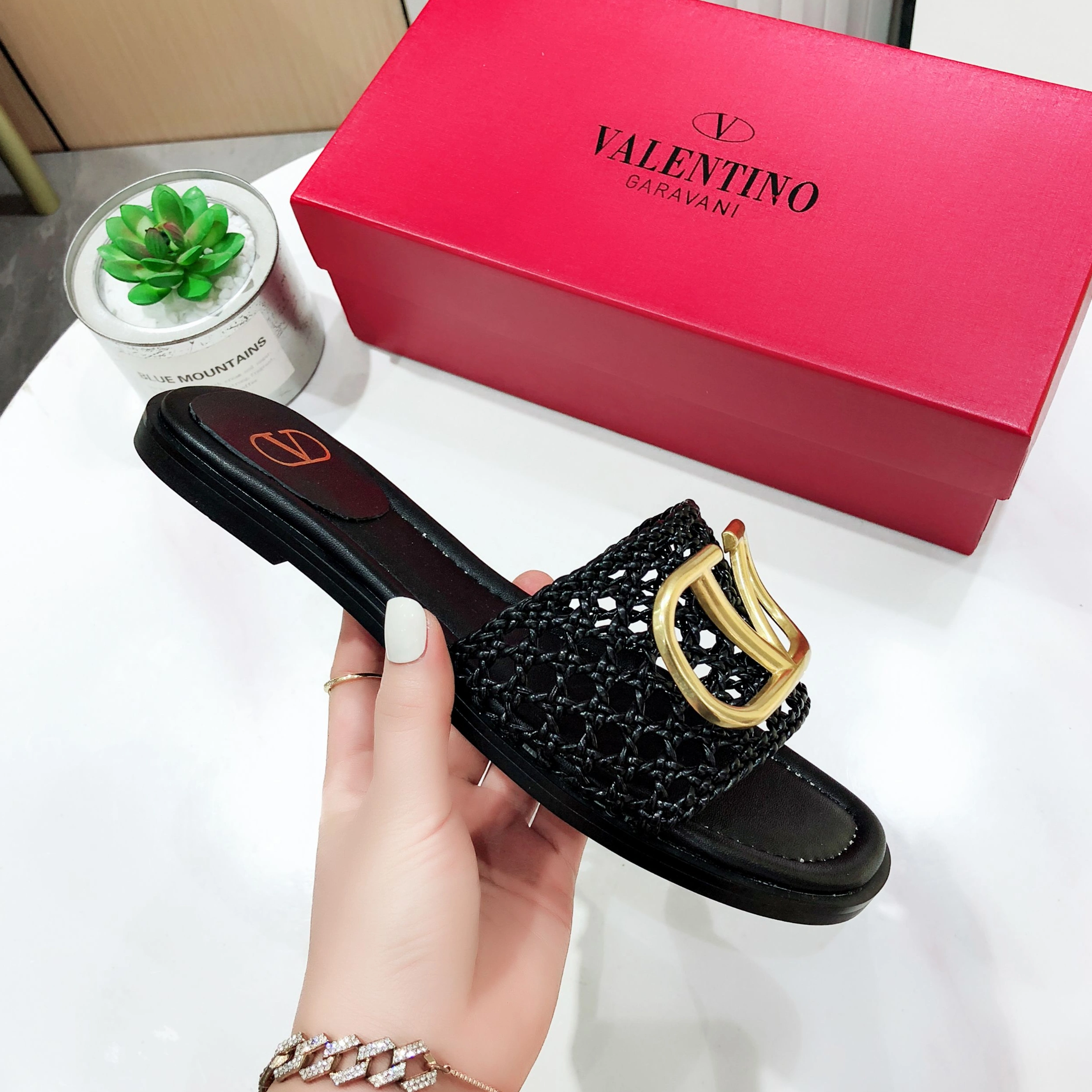 Comfortable 5632 Valentino Slippers For Women