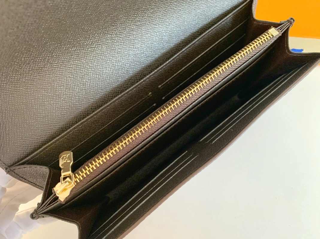 Comfortable 5633 Louis Vuitton LV Wallets In Coffee For Women