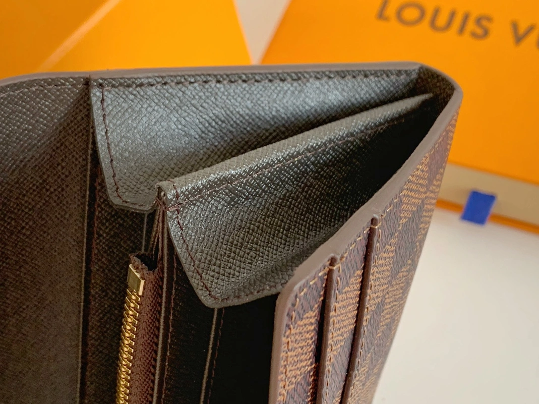 Comfortable 5633 Louis Vuitton LV Wallets In Coffee For Women