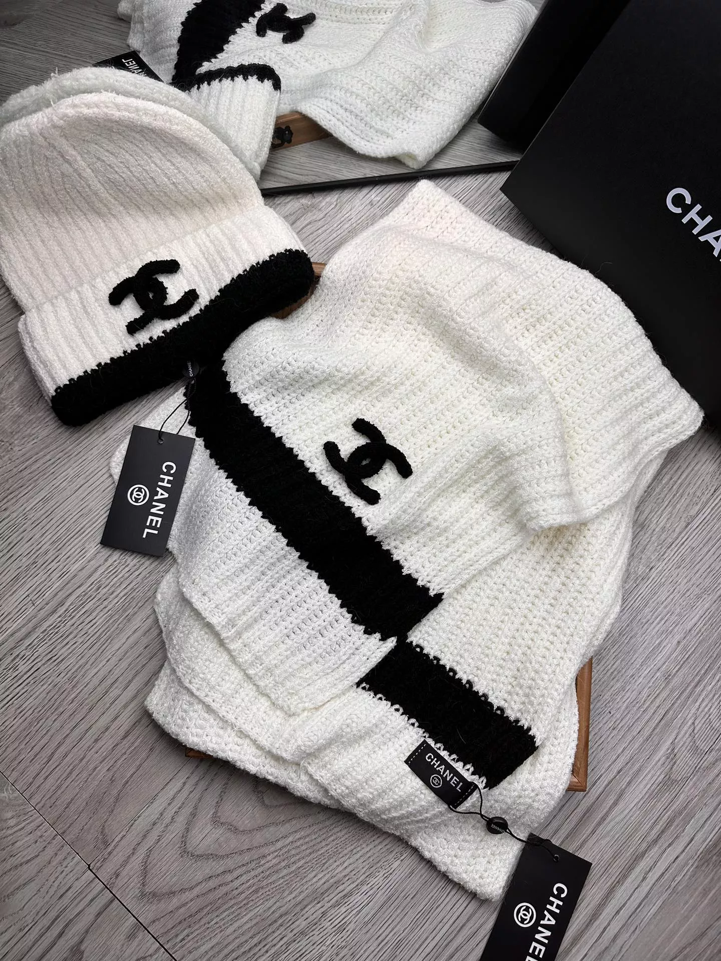 Comfortable 5781 Chanel Hat and Scarf Set