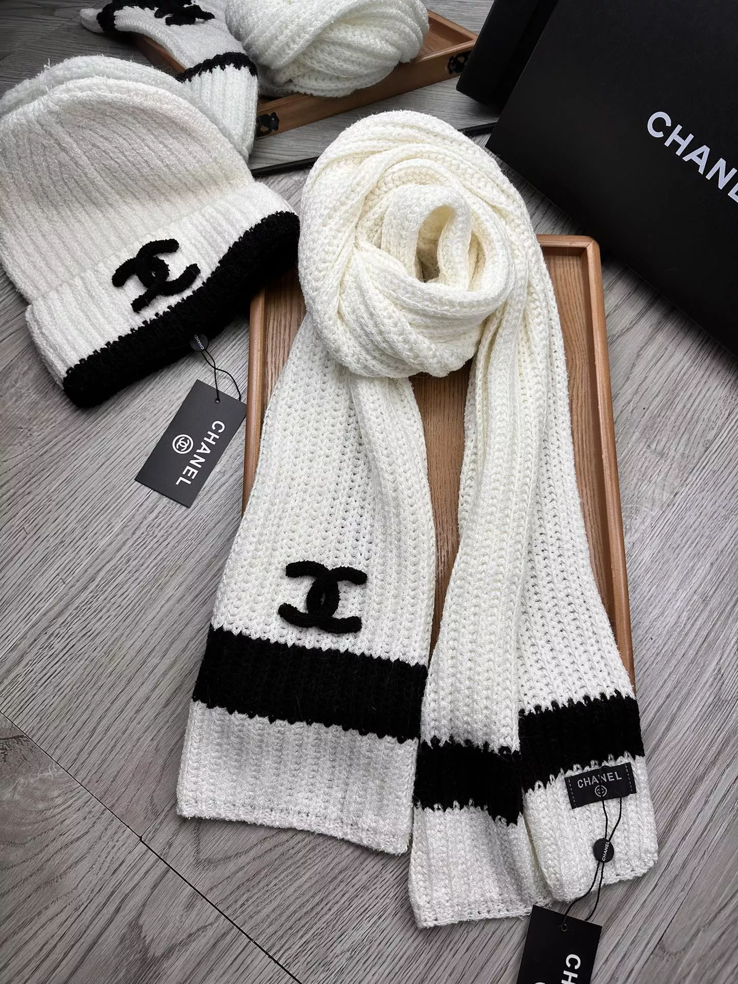 Comfortable 5781 Chanel Hat and Scarf Set