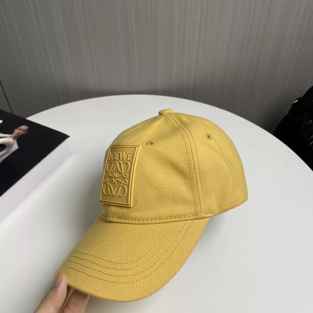 Comfortable 5783 LOEWE Caps