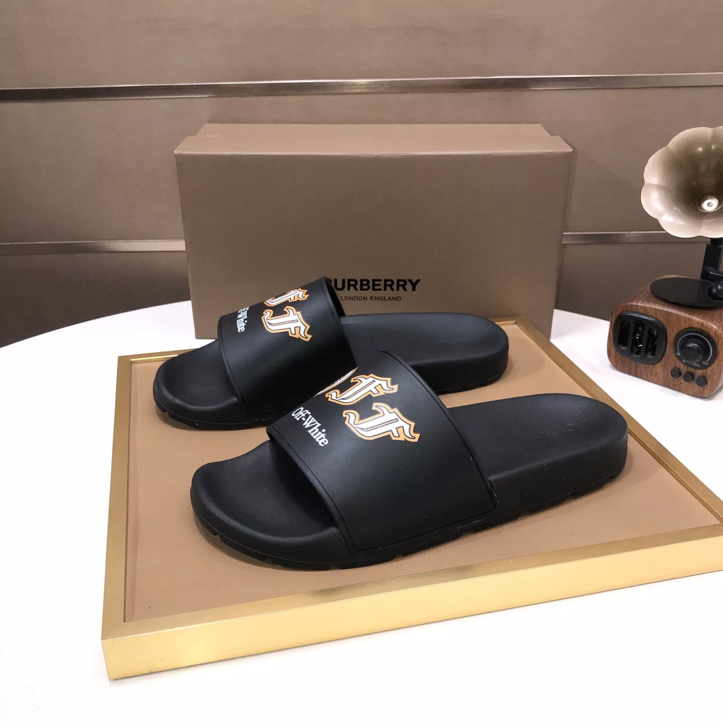 Comfortable 5783 Off-White Slippers For Men