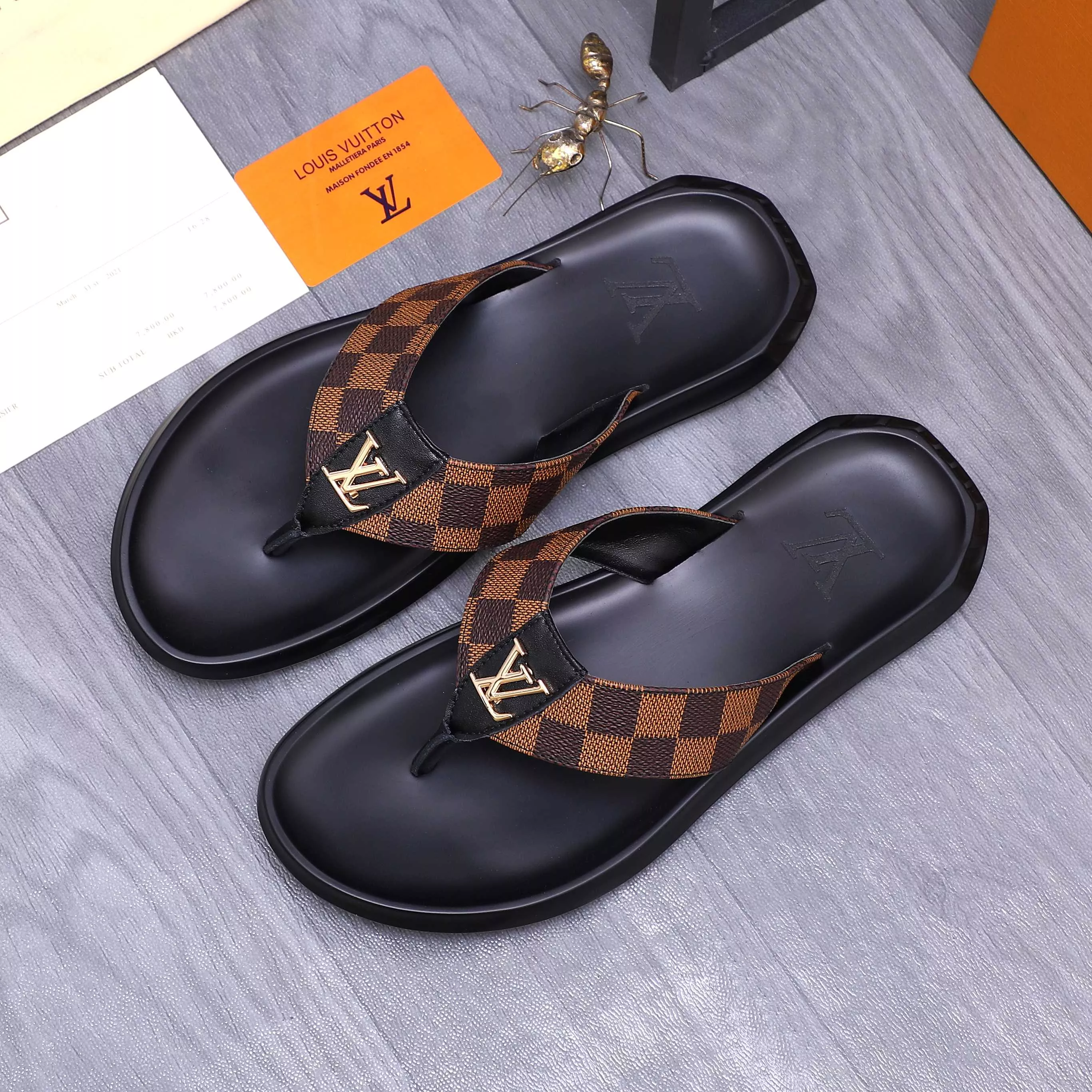 Comfortable 5800 Louis Vuitton Slippers For Men