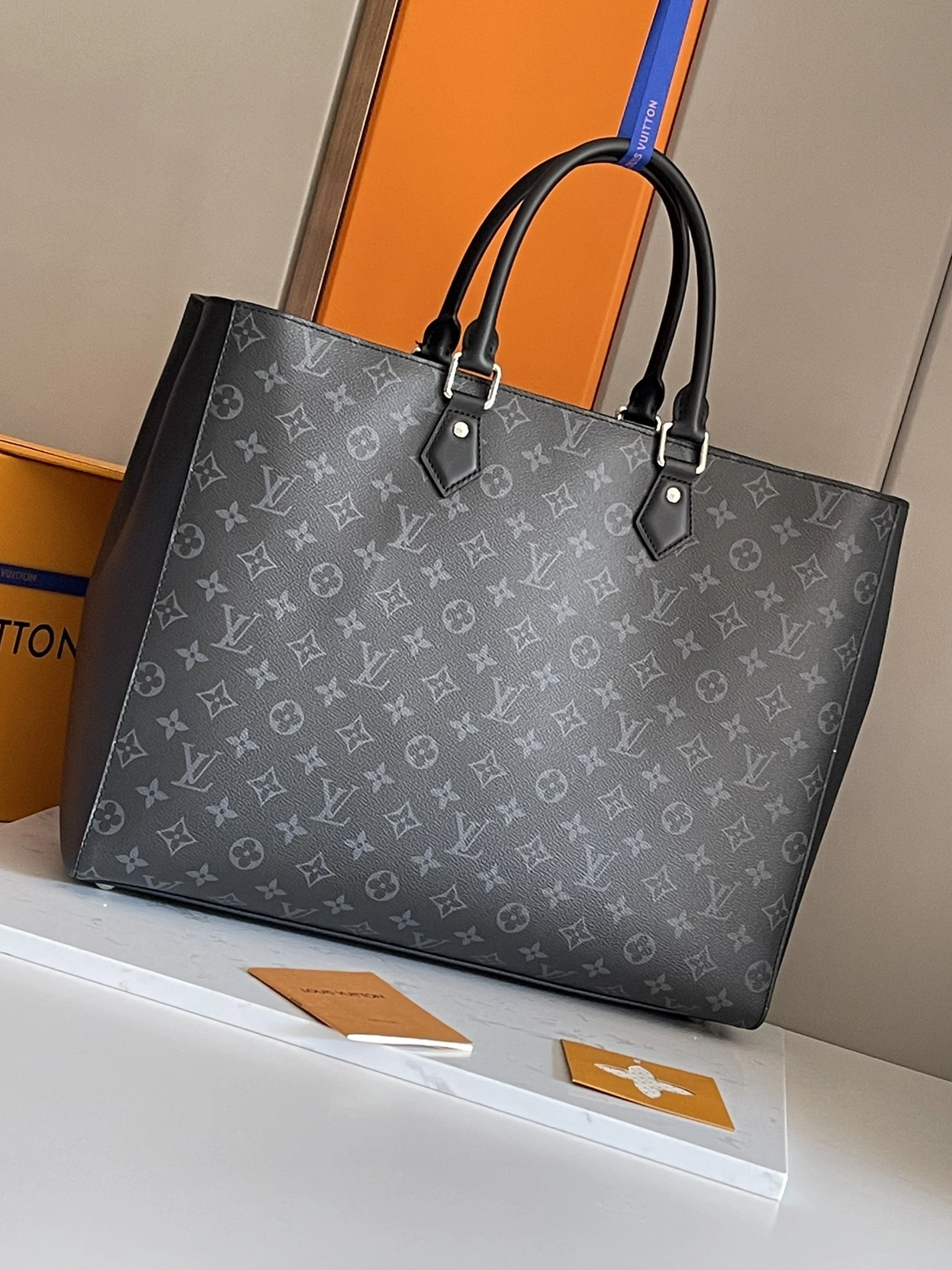 Comfortable 5825 Louis Vuitton AAA Quality Handbags For Unisex