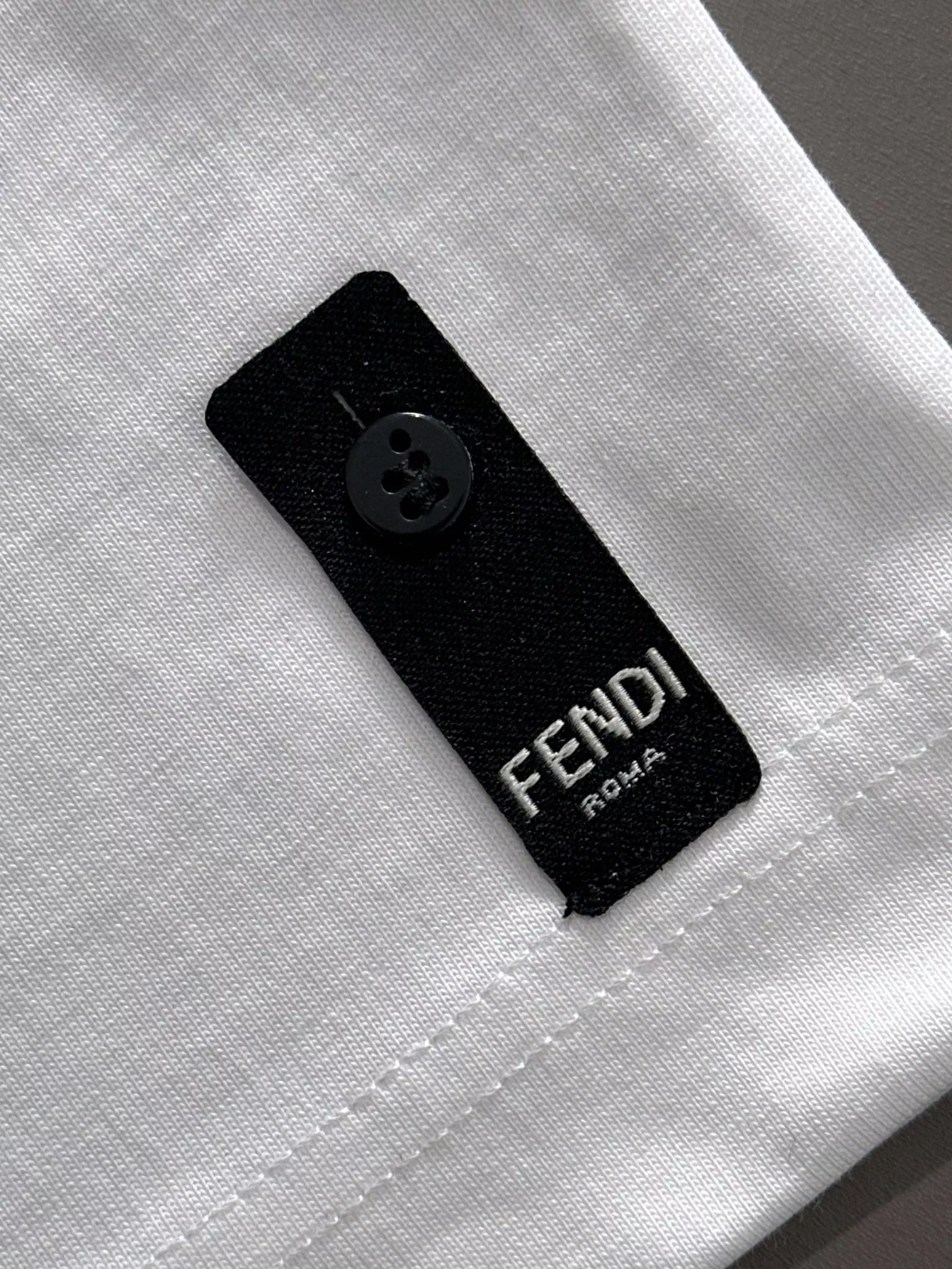 Comfortable 5962 Fendi T-Shirts Short Sleeved For Unisex