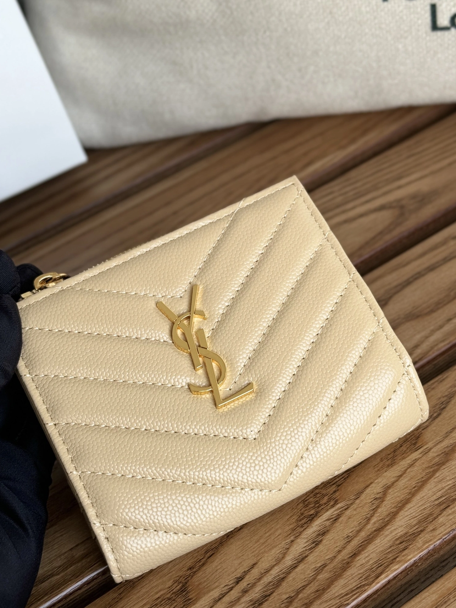 Comfortable 599 Yves Saint Laurent AAA Quality Wallets