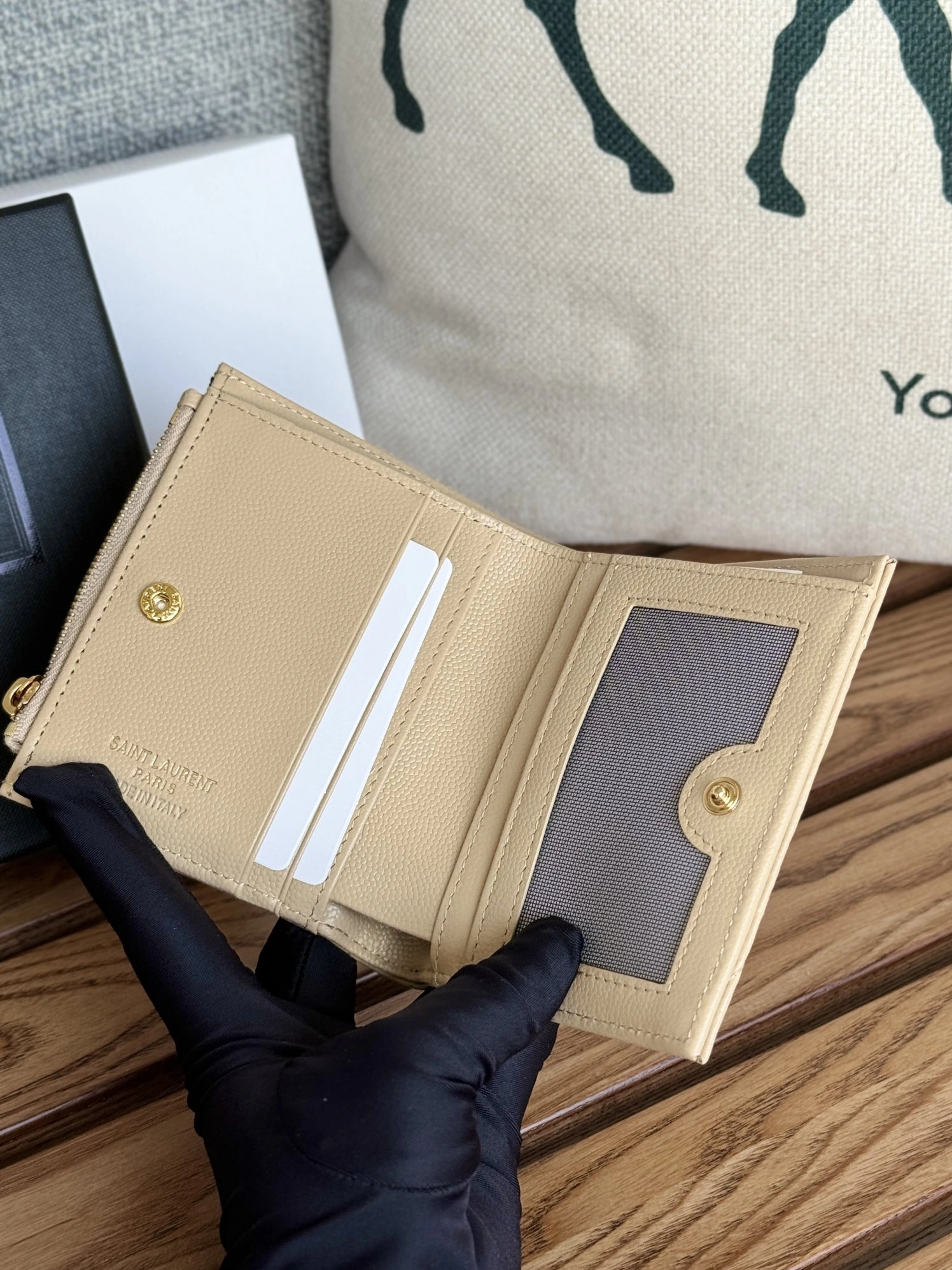 Comfortable 599 Yves Saint Laurent AAA Quality Wallets