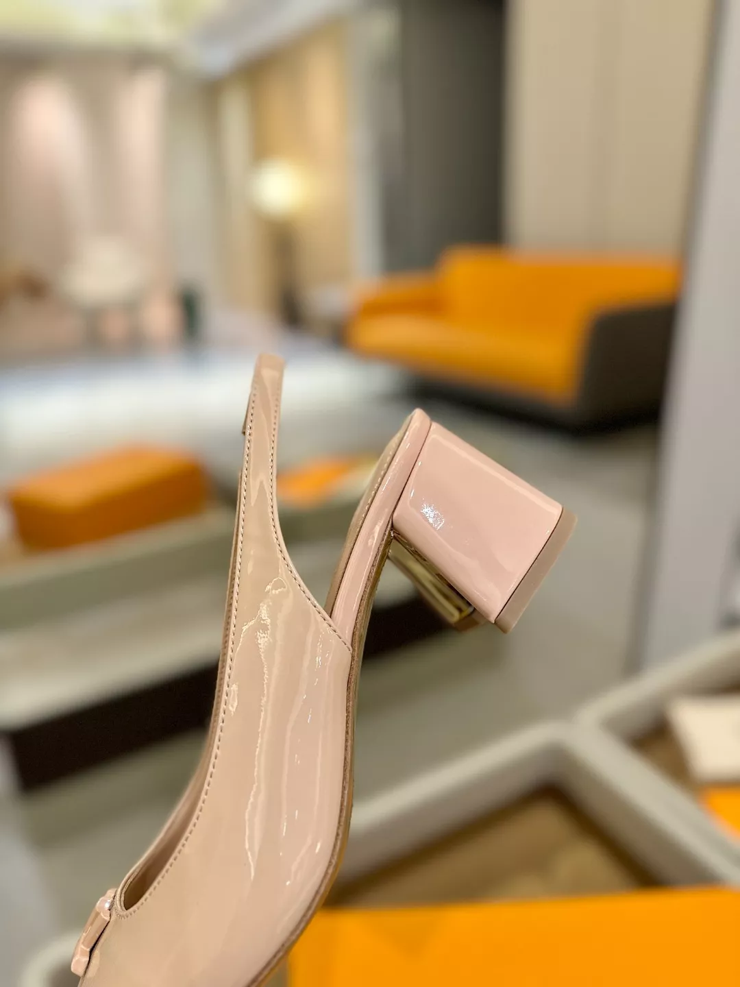 Comfortable 6079 Louis Vuitton Sandal For Women