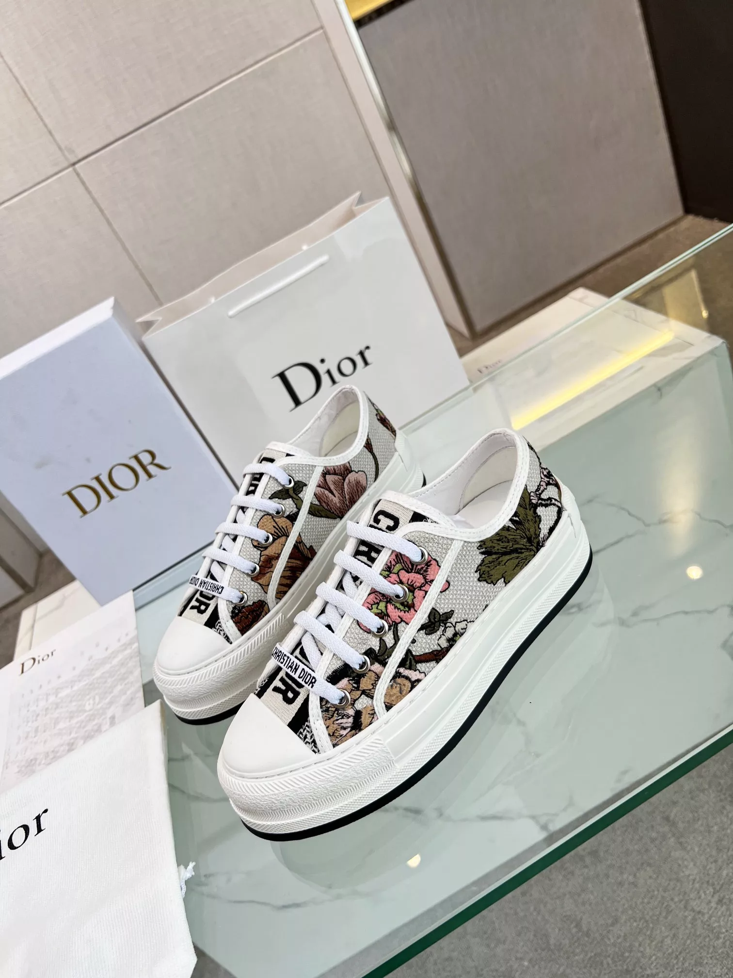 Comfortable 609 Christian Dior Casual Shoes For Women