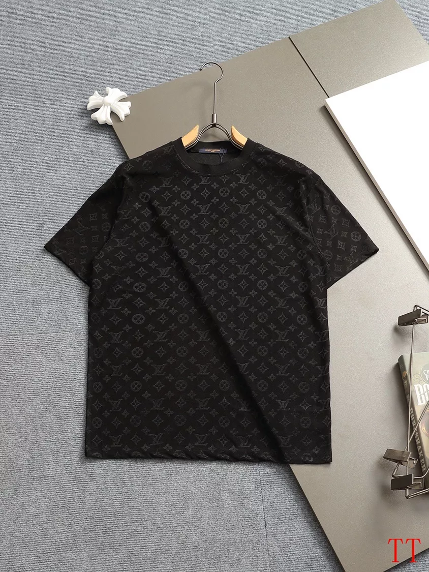 Comfortable 612 Louis Vuitton LV T-Shirts Short Sleeved For Unisex