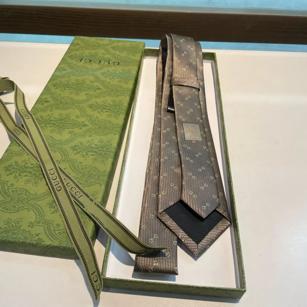 Comfortable 6205 Gucci Necktie