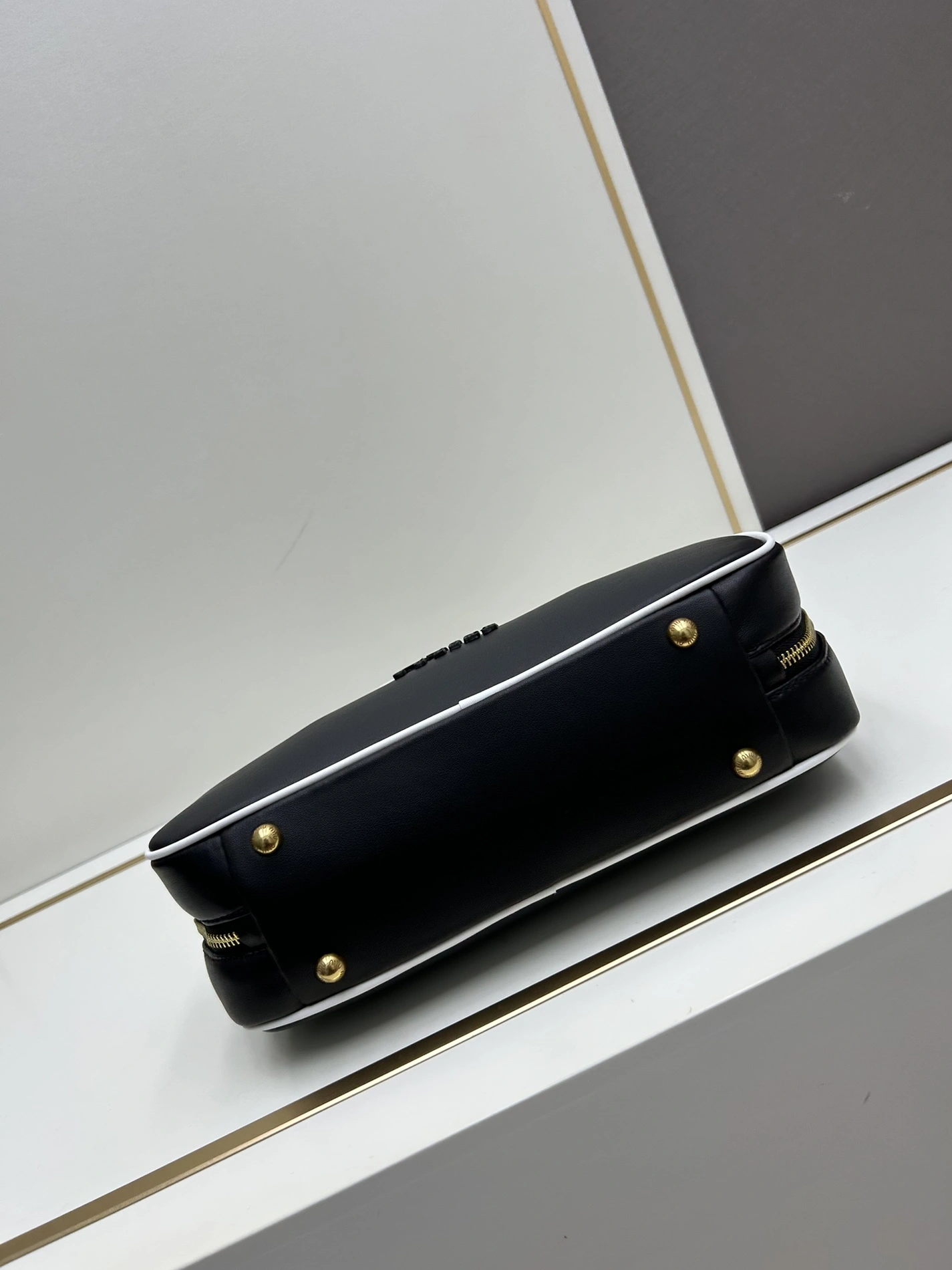 Comfortable 6279 MIU MIU AAA Quality Handbags For Women