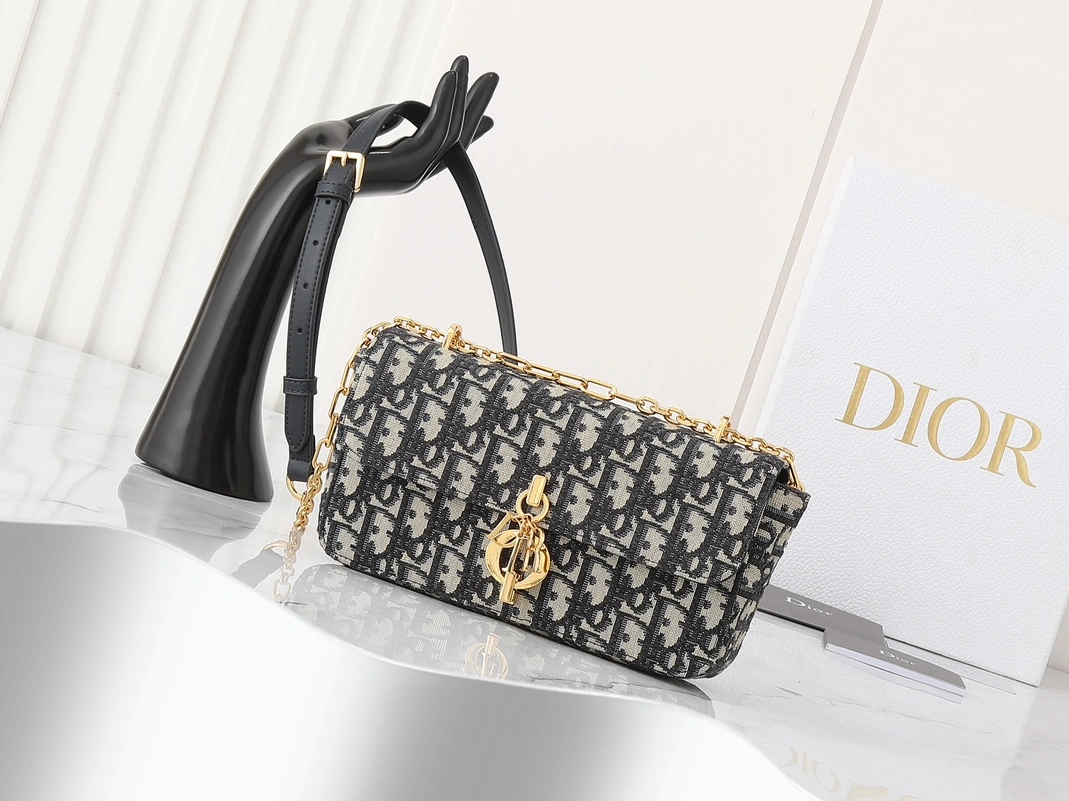 Comfortable 6385 Christian Dior AAA Quality Messenger Bags For Women