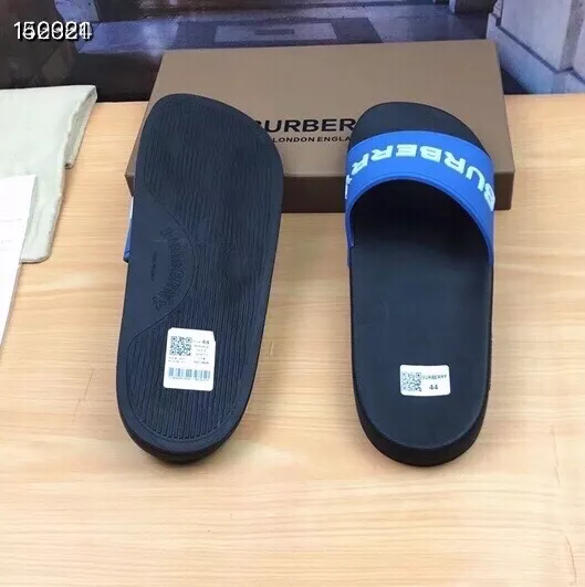 Comfortable 6471 Burberry Slippers For Men