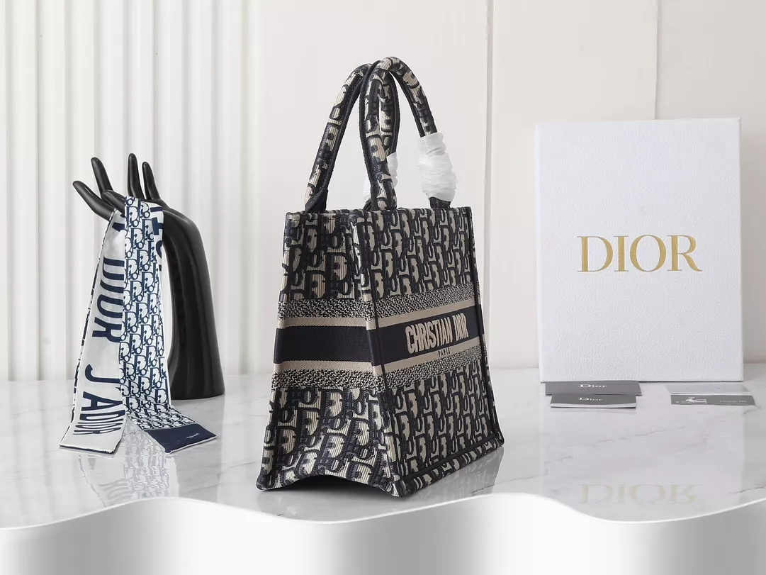 Comfortable 6554 Christian Dior AAA Quality Tote-Handbags For Women